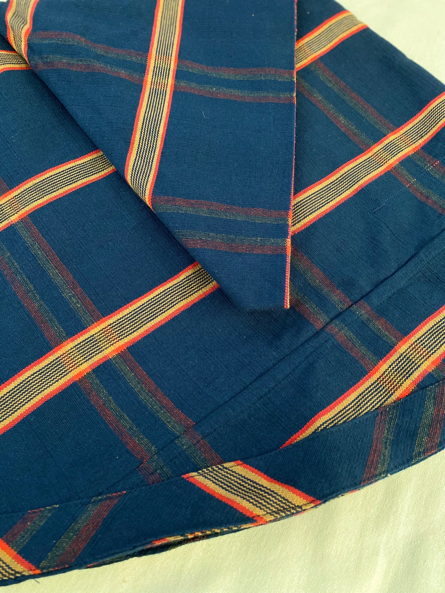Round table cloth - Mid Night Blue with stripes (4 seater - 60Q )