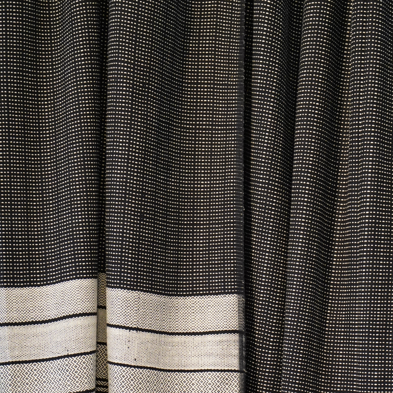 Bamboo & Cotton Designer Throw - Black & White II