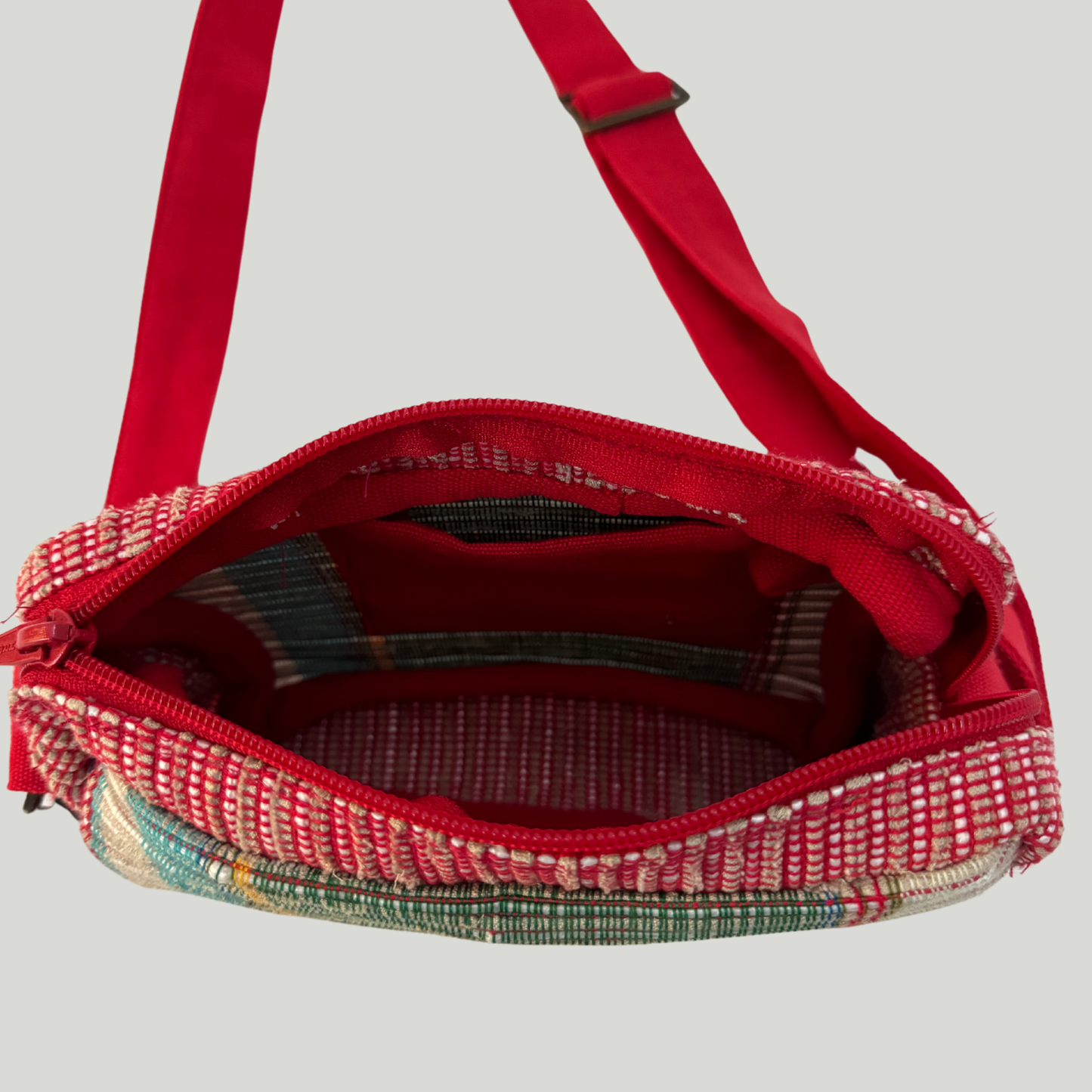 PRĀTHI Crossbody Bag - Red