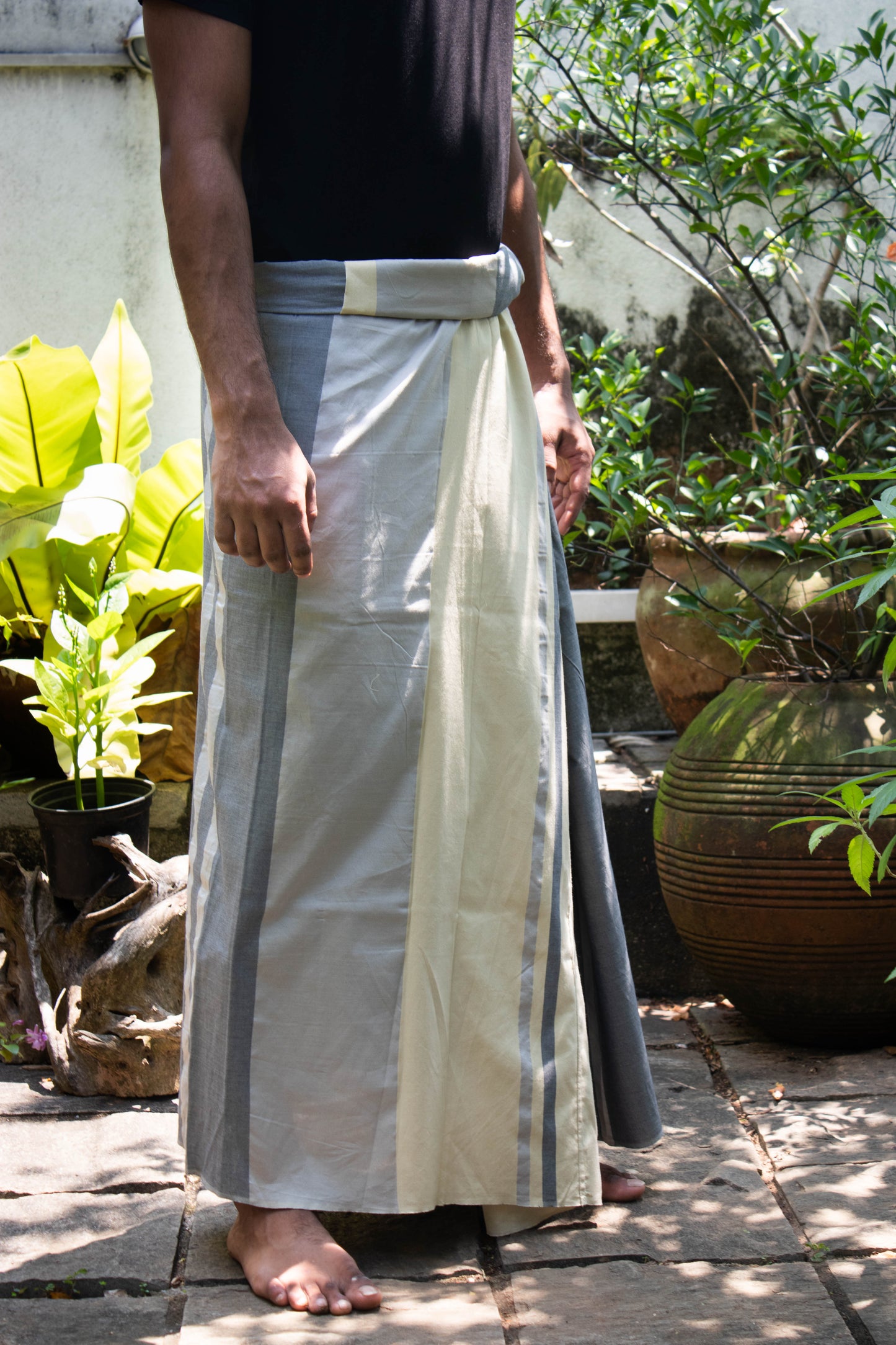 Sarong - Gray & White