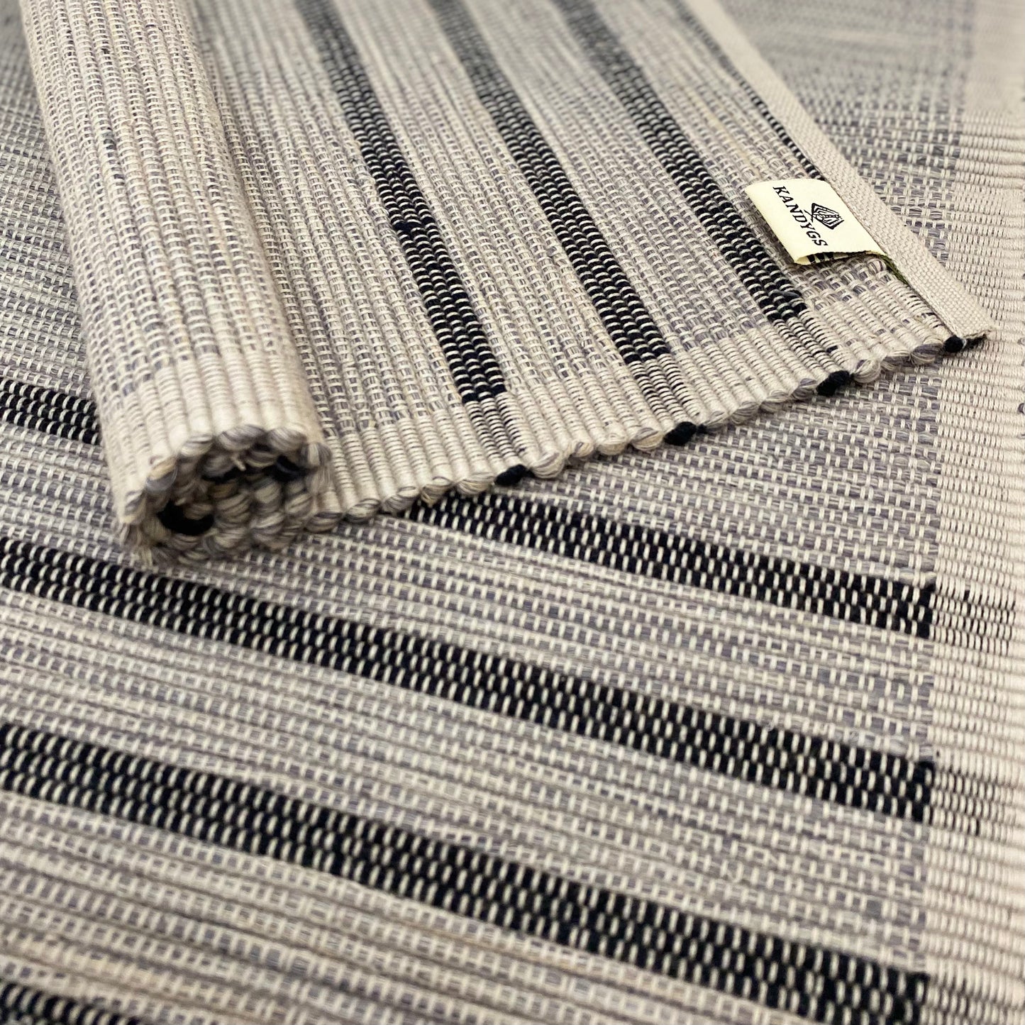 Table Mat - Grey & Black