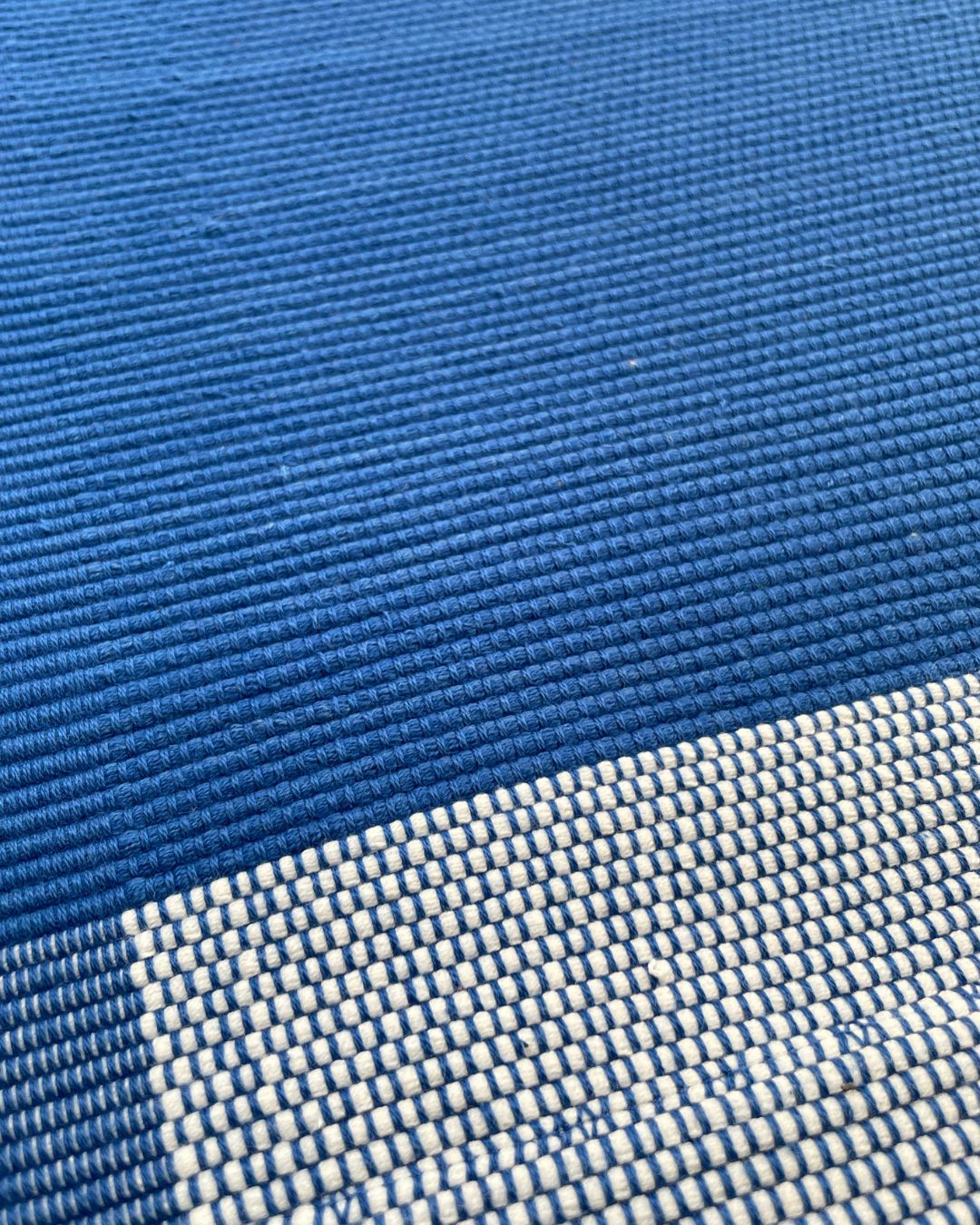 Table Mat -  Blue & White ii
