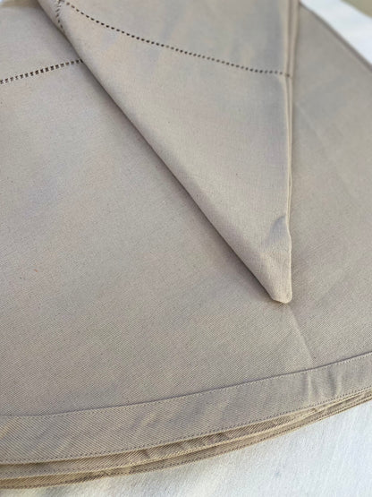 Round table cloth GP - Ash ( 6 seater - 72Q )