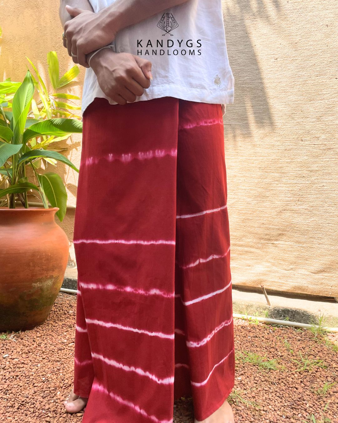 Sarong Red & White (Tie-Dye)