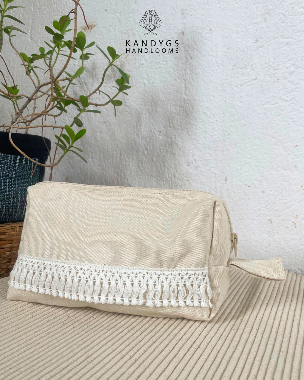 Pyramid purse with Tassel