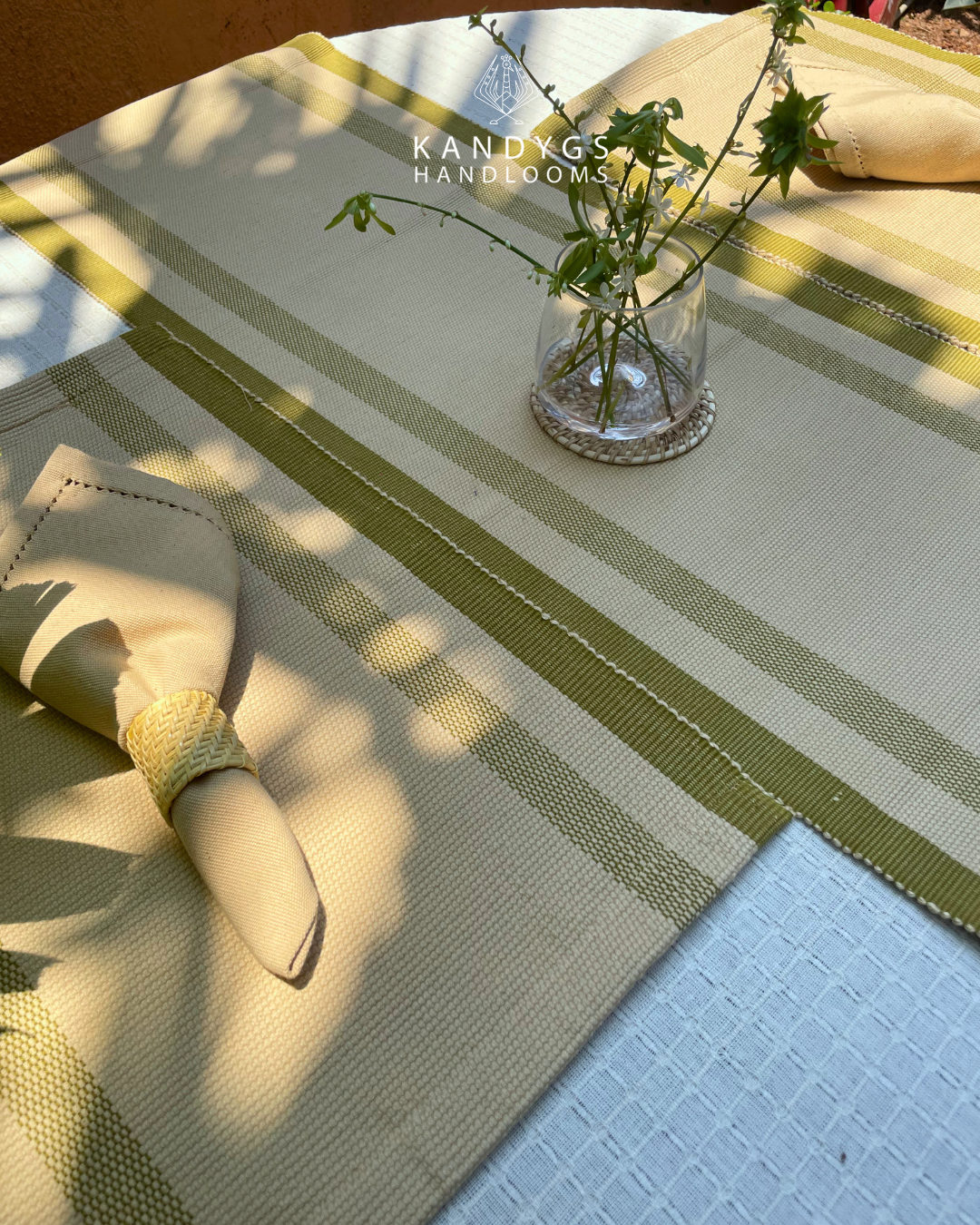 Table mats Olive Green With Off White