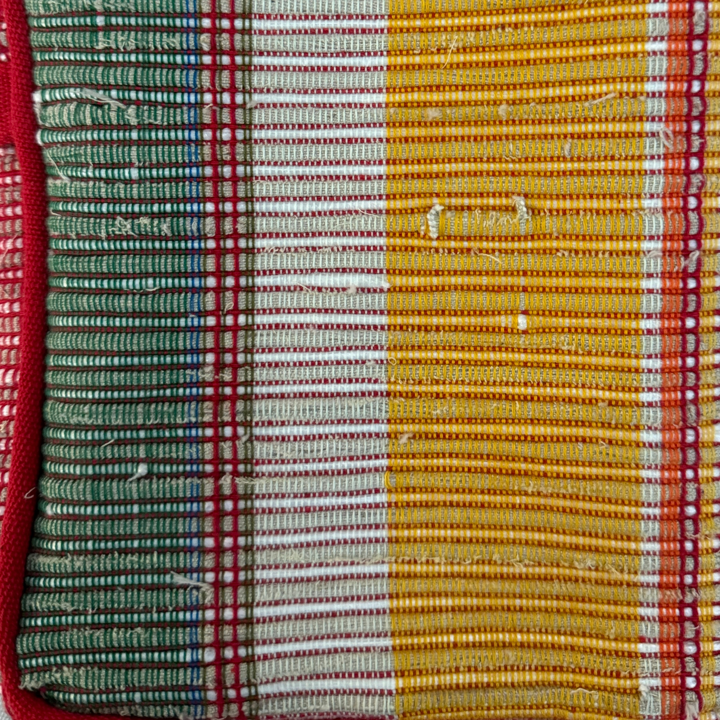 PRĀTHI Organizer Bag - Red