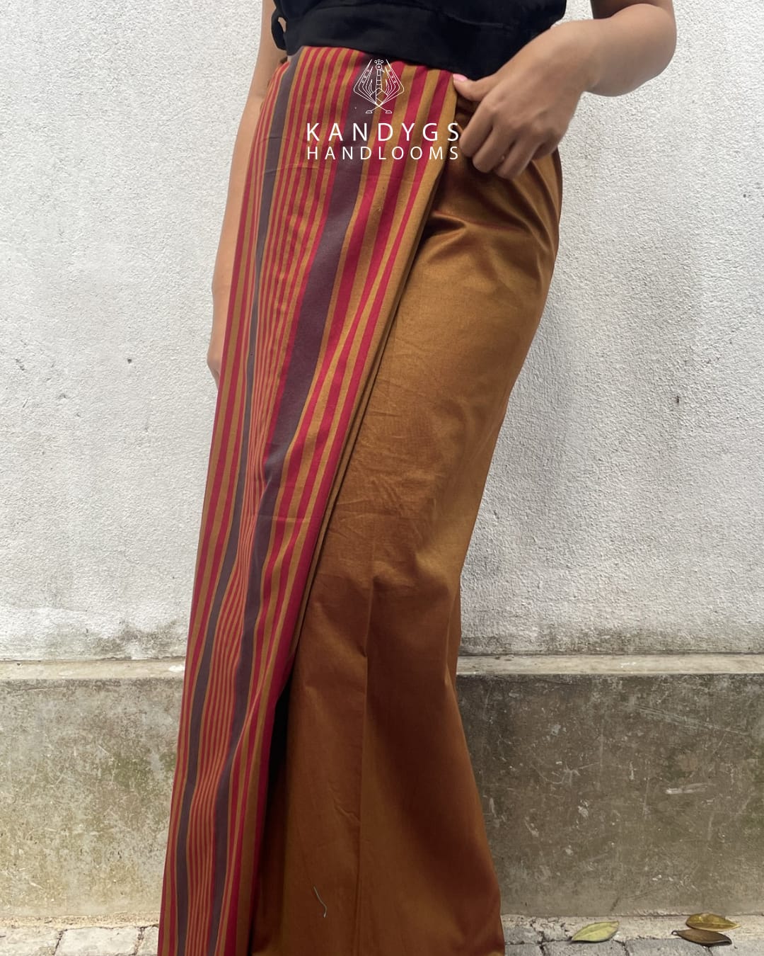 Sarong Musterd with Red