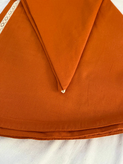 Round table cloth Beeralu - orange ( 6 seater- 72Q )