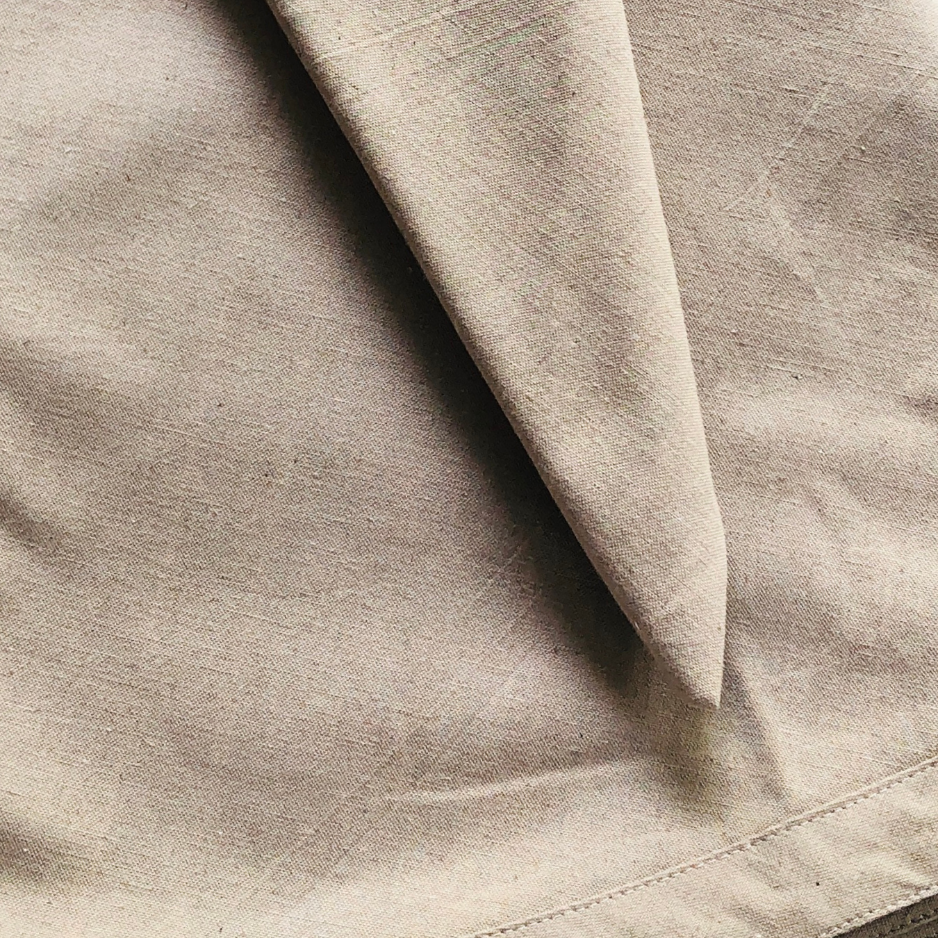 Round table cloth - Beige ( 4 seater - 60Q )