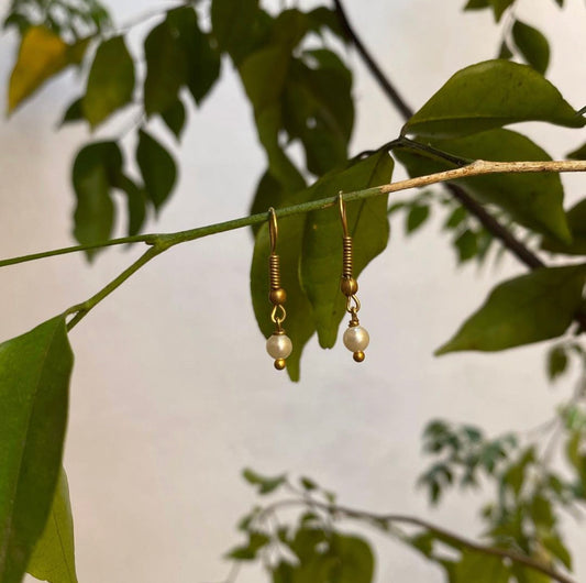 Earring - White pearl