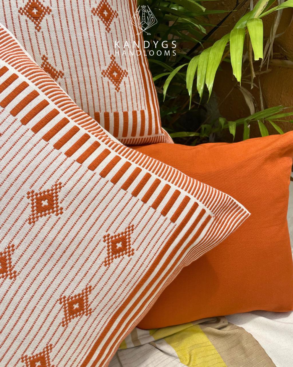 Dumbara Diamond Weave Cushion Cover – (18" X 18")