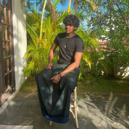 Sarong - Dark green with a Midnight blue border